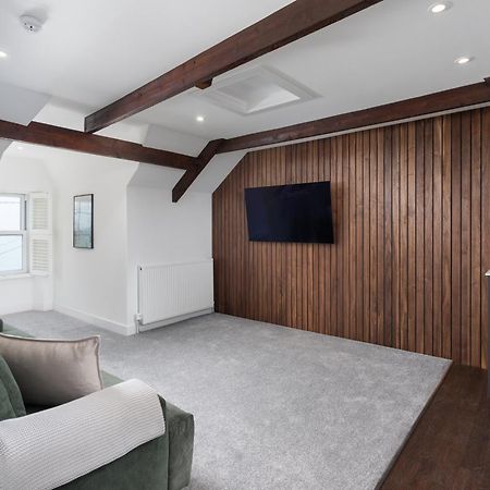 Luxury Modern Suite In Marazion With Parking Exterior photo