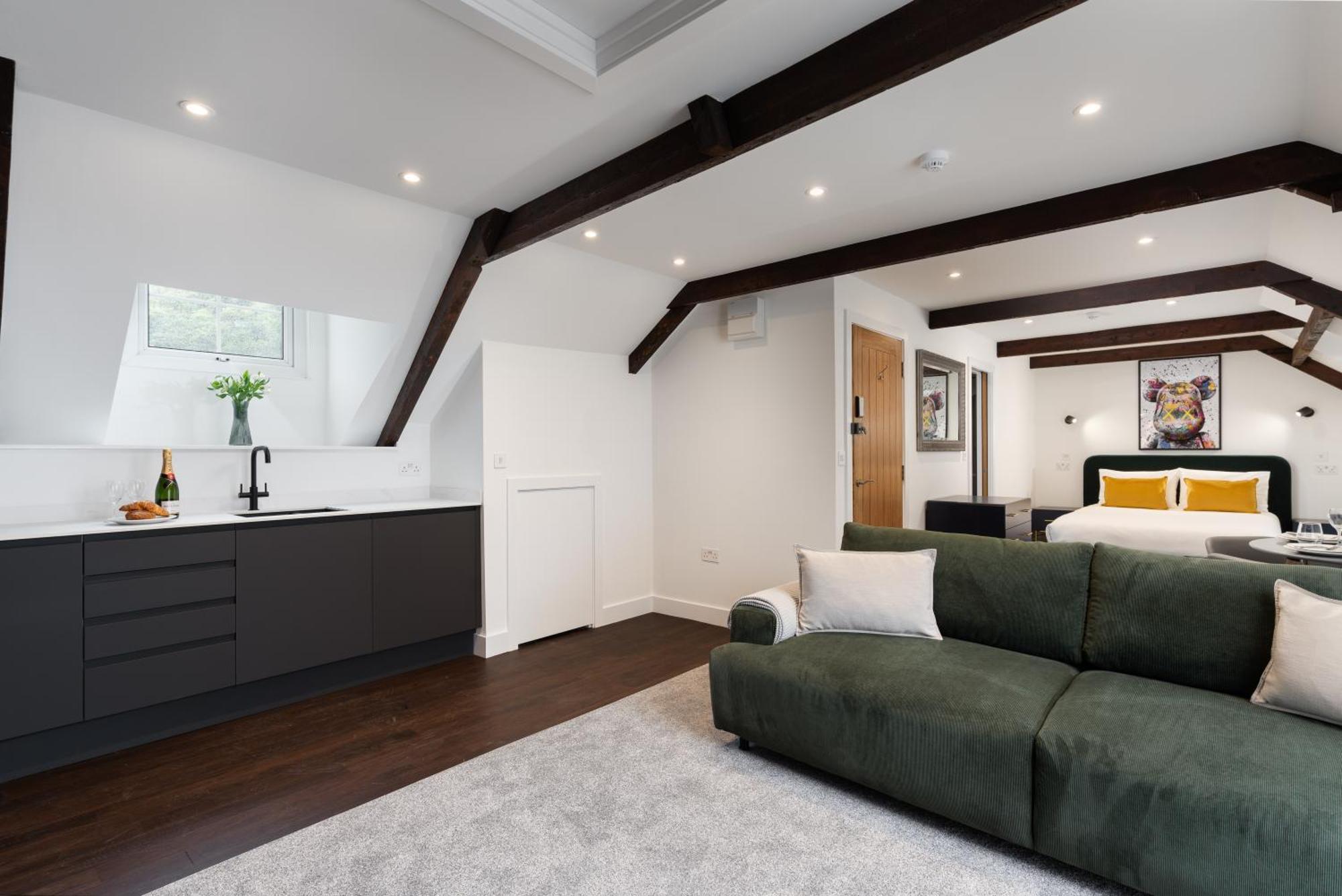 Luxury Modern Suite In Marazion With Parking Exterior photo